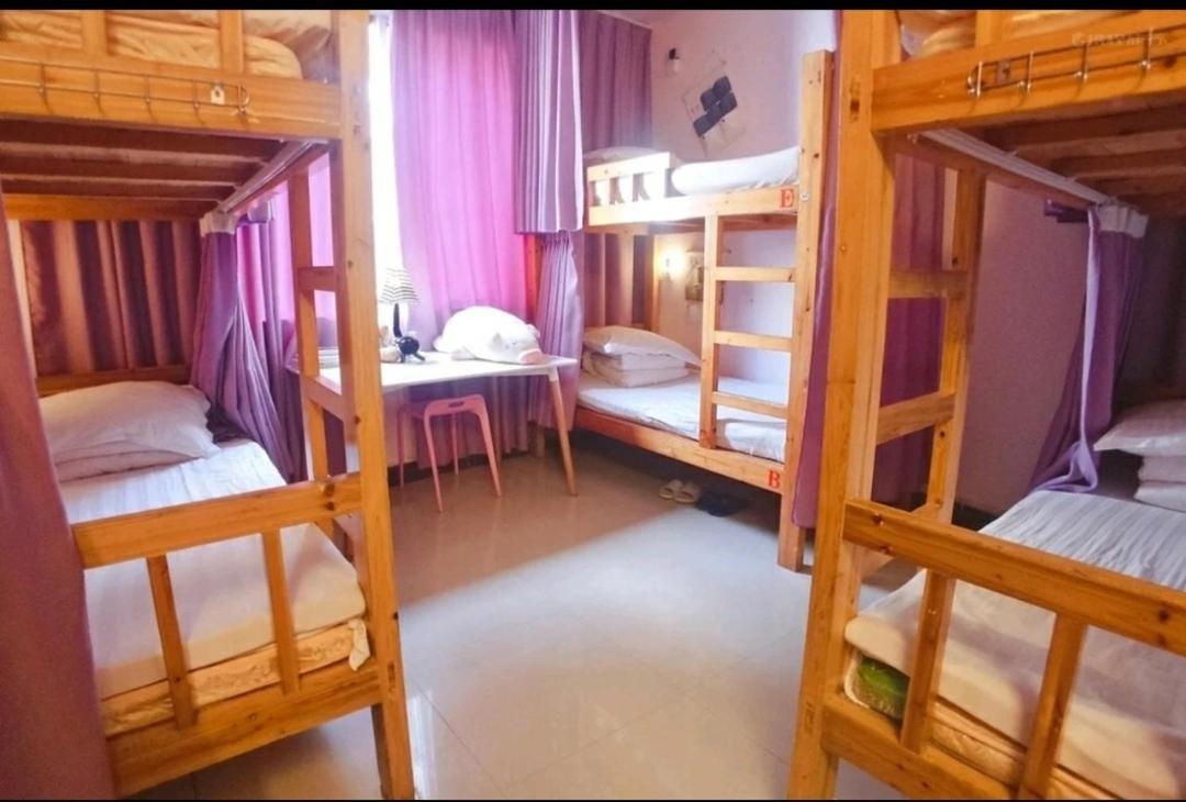 Showbiz Hostel 陽朔 エクステリア 写真