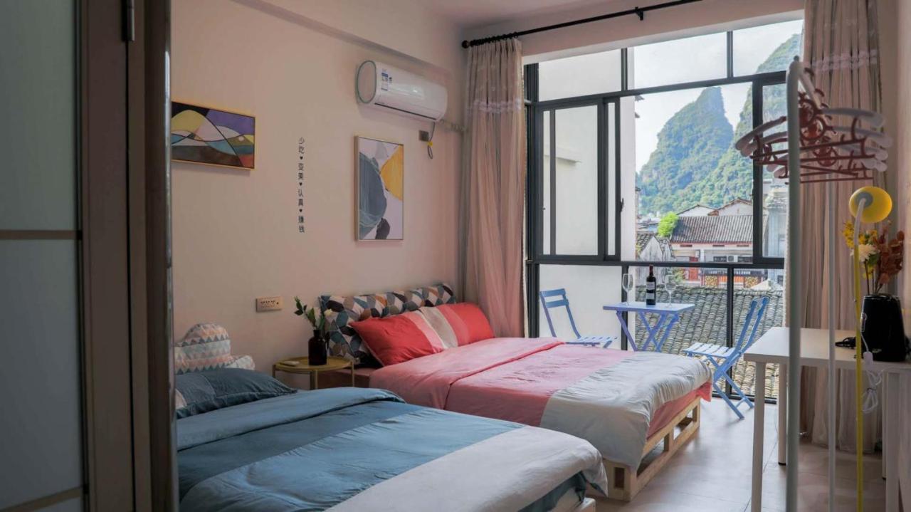 Showbiz Hostel 陽朔 エクステリア 写真